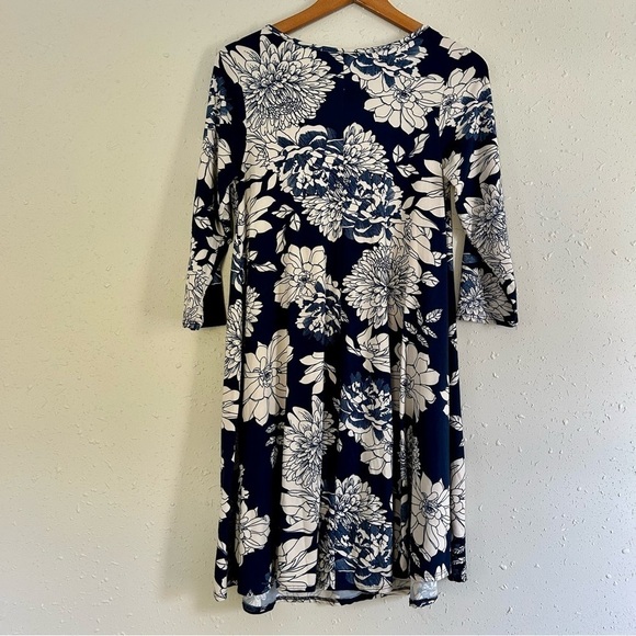 🦋C’est La Vie Blue Cream Floral Fit N Flare Mid Sleeve Mini Dress Medium Stretch - Picture 4 of 6